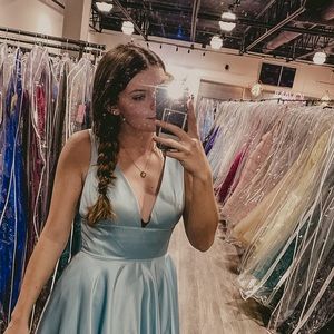 Meet your Posher, Belle